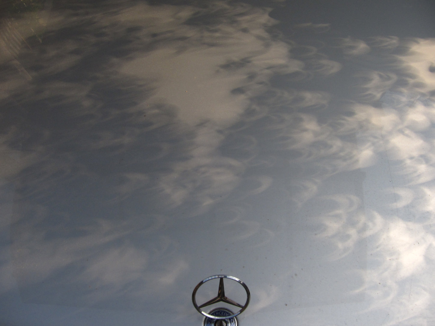 The day of an annular solar eclipse[photo_digital]